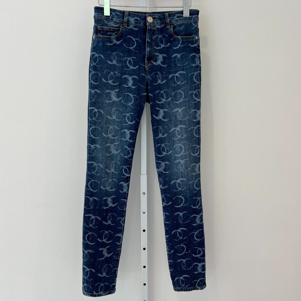 CHANEL 23B DARK BLUE CC SILVER SEQUINS SKINNY JEAN SIZE FR 36 / US 4